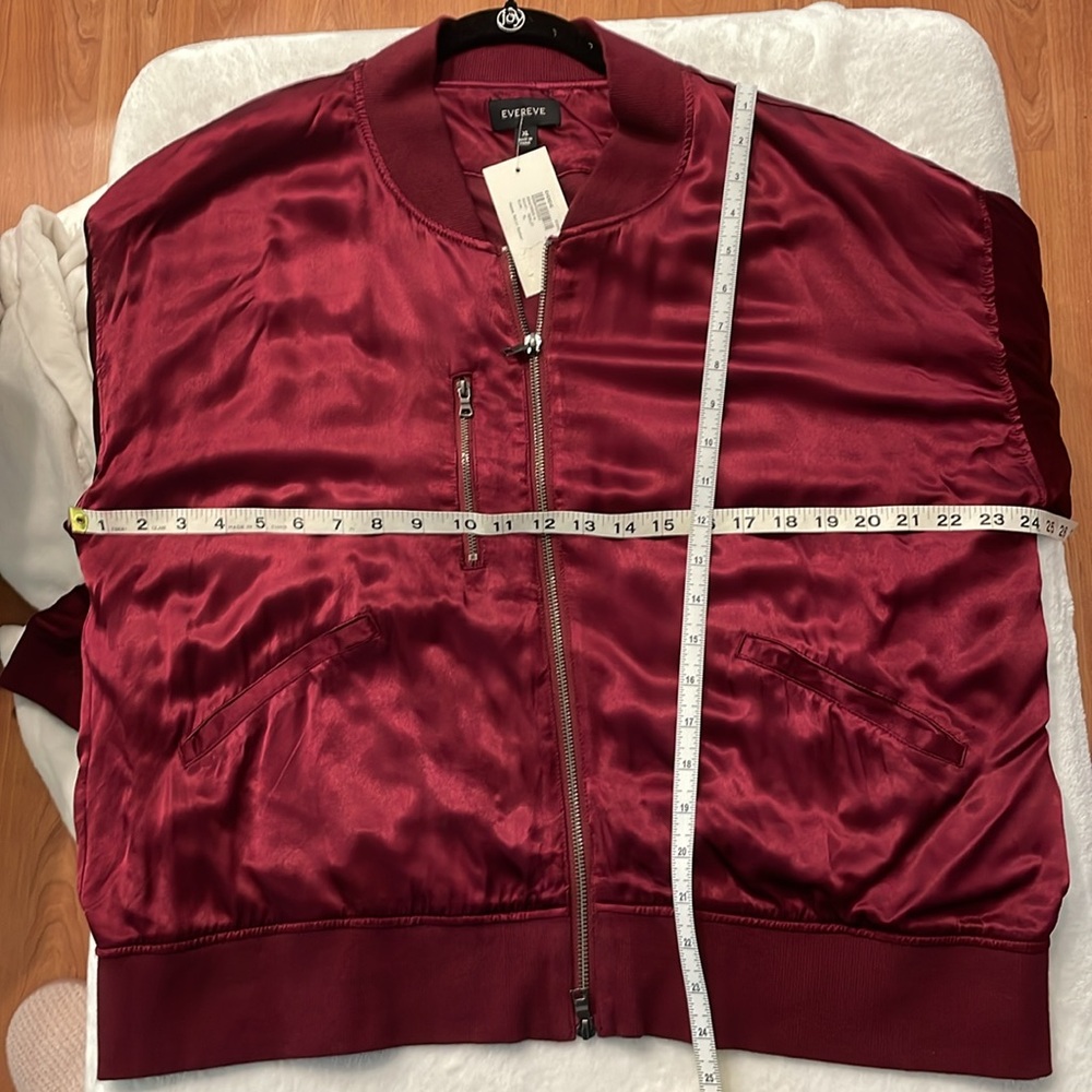 Evereve Satin Bomber Jacket in Wine Burgundy - Picture 8 of 10